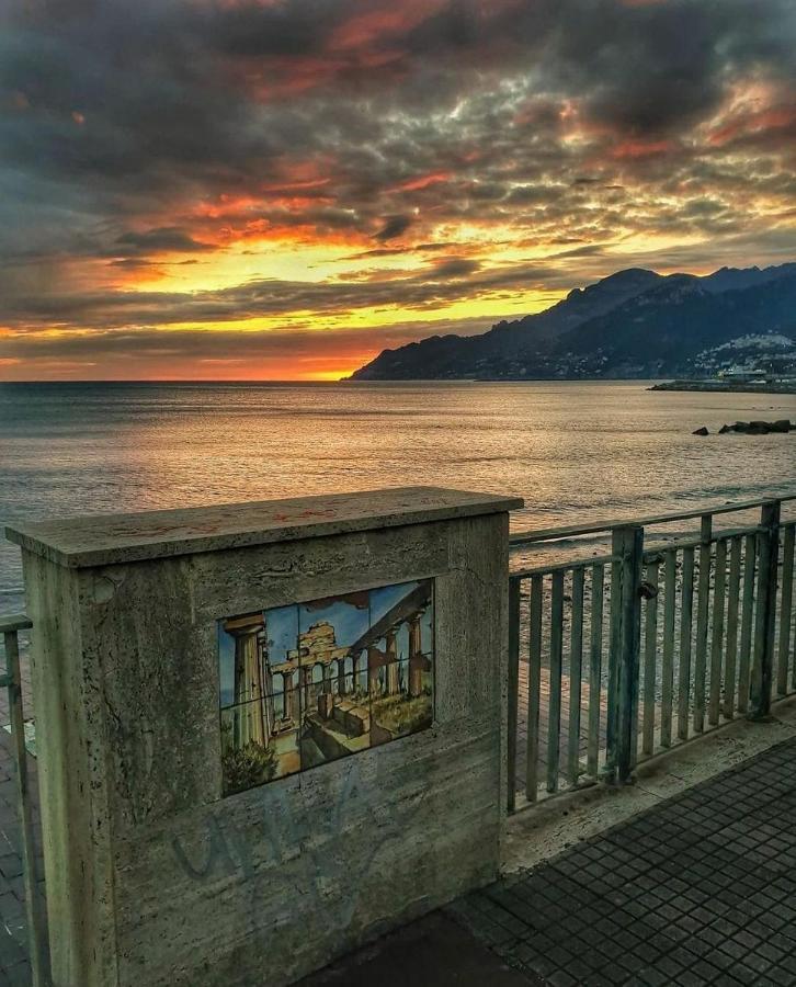 Salifornia Casa Vacanze Apartment Salerno Exterior photo